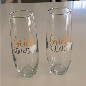 7 Bride Squad champagne glasses
